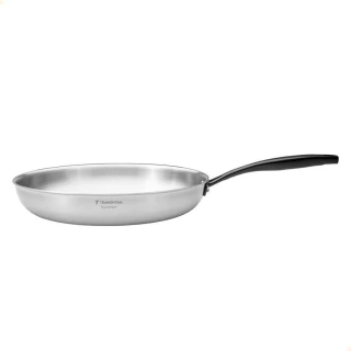 Frigideira Grano Black Antiaderente Aço Inox com Revestimento Interno 30CM 3,4L Corpo Triplo Frigideira Grano Black Antiaderente Aço Inox com Revestimento Interno 30CM 3,4L Corpo Triplo
